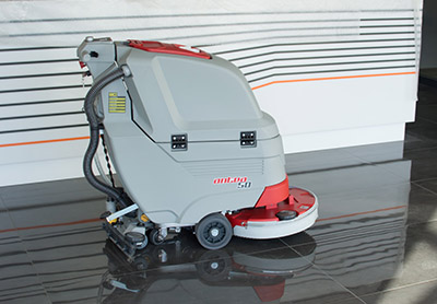 Podlahový mycí stroj Comac Antea